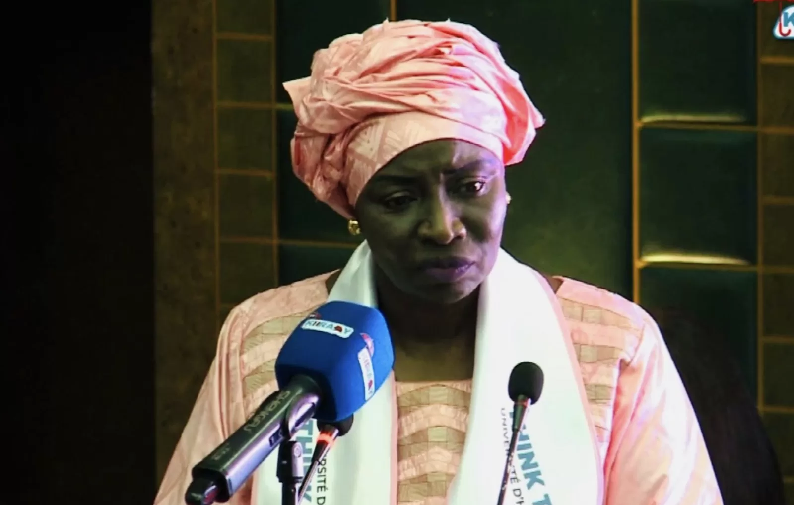 Assemblée nationale : Aminata Touré dénonce les « dérives verbales » et interpelle les députés