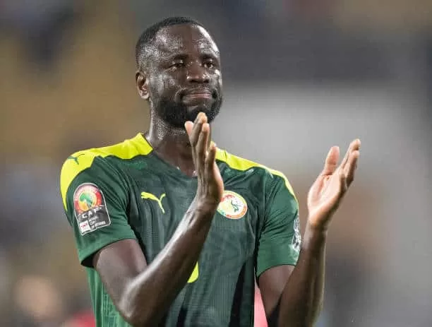 Cheikhou Kouyaté met fin à sa carrière internationale en ra…