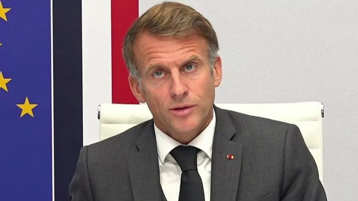 France : Emmanuel Macron face à la crise sociale, entre dialogue avec les lycéens et durcissement sécuritaire