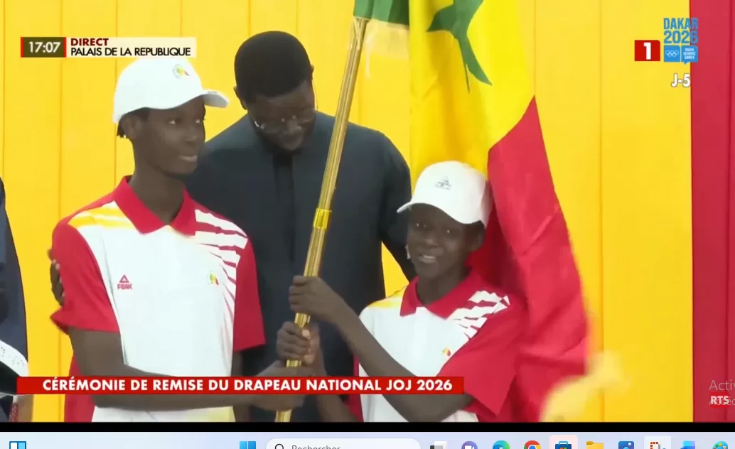 JOJ Dakar 2026 : Bassirou Diomaye Faye remet le Drapeau national aux « Lionceaux » et appelle à une moisson de médailles